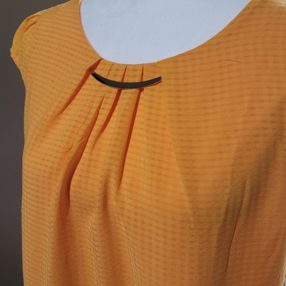 Meraki Sz Small Yellow Blouse With Silver Trim - Picture 2 of 6